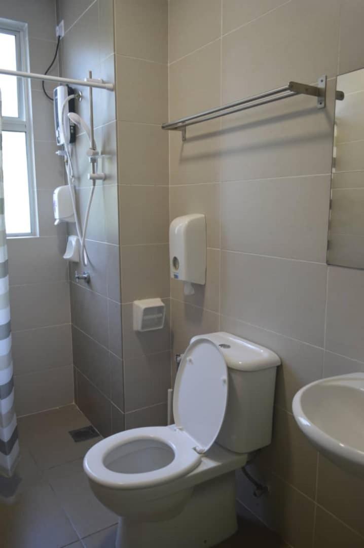 Apartment My @ Golden Hills *